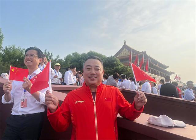 礼！老刘晒图回击为国做贡献不会被遗忘pg电子平台大V阴阳刘国梁没受邀观(图3)